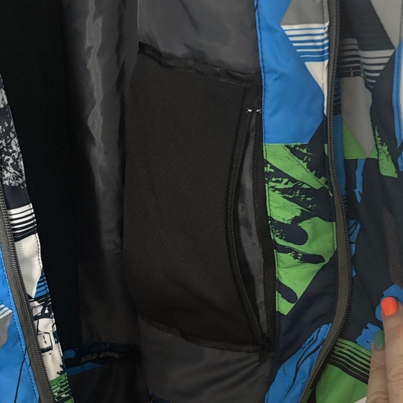 Colorful Geometric Pattern Jacket - Picture 3 of 5